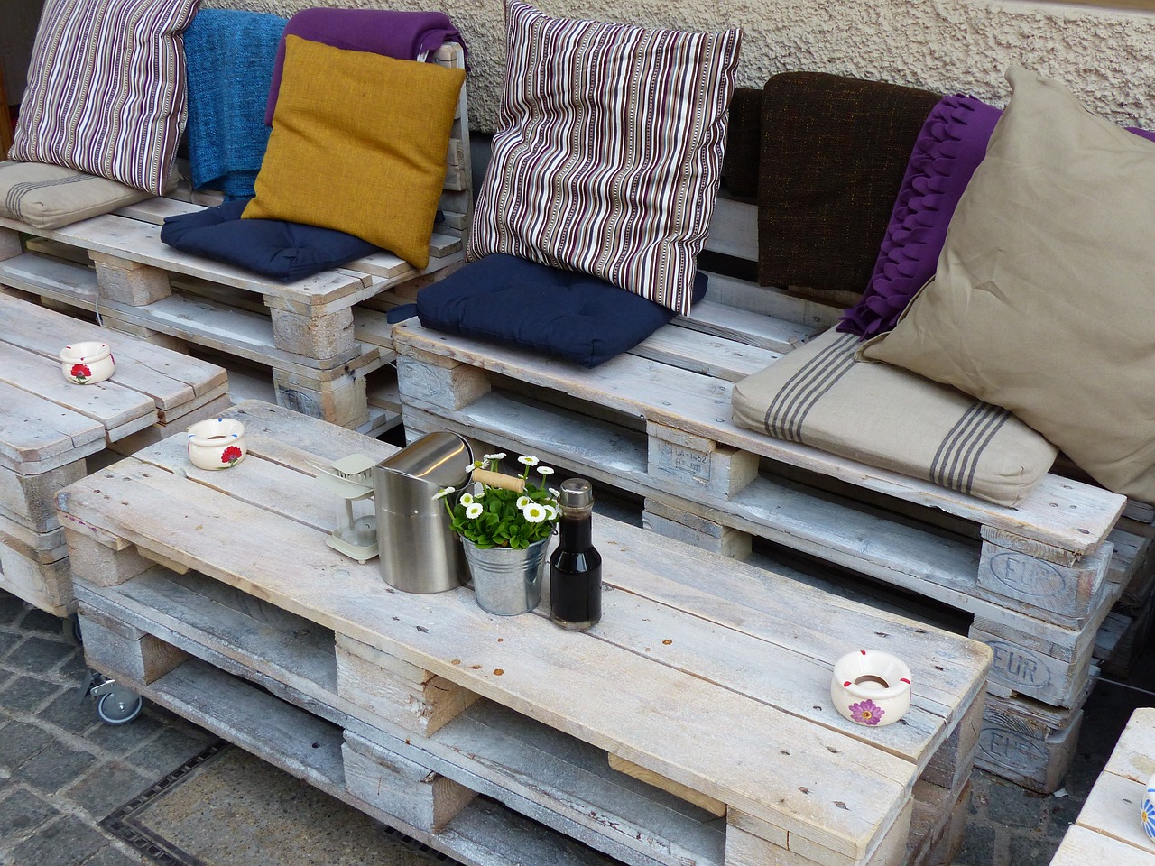 Ideas con palets para terrazas y sofa